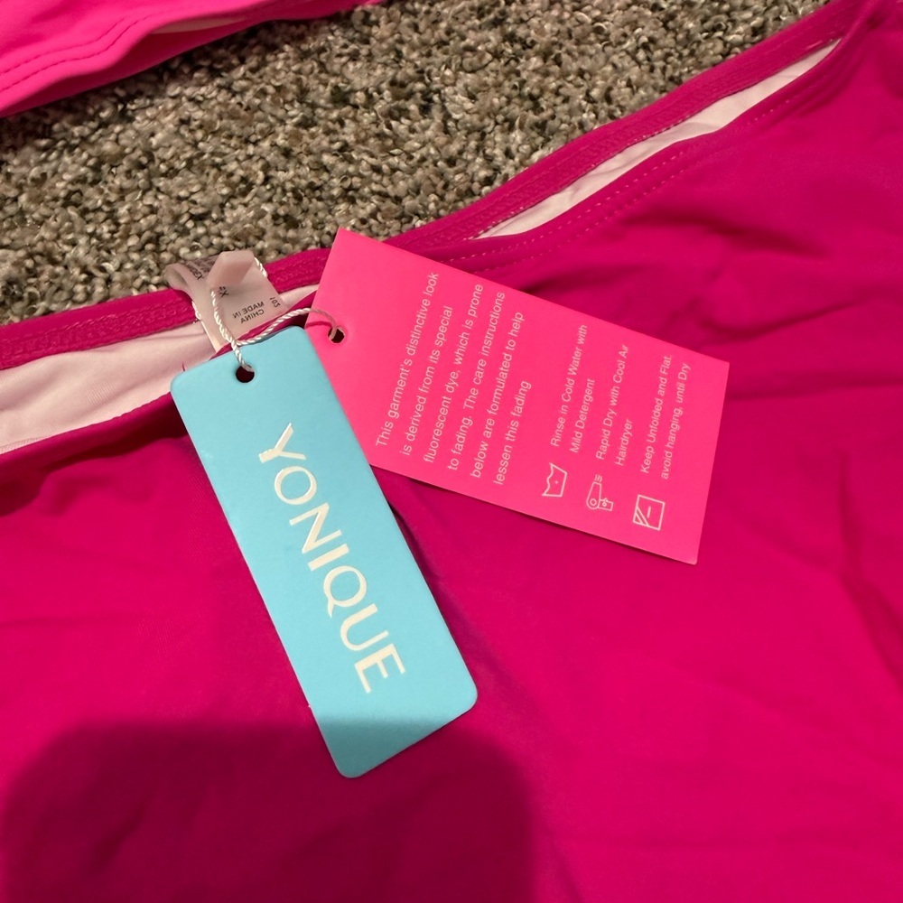 One-Piece Swimsuit in Bright Fuchsia - Size Large - Picture 4 of 5
